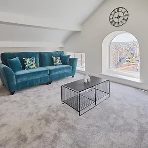 https://host-stay-4-the-mount.yorkshirehotels.net